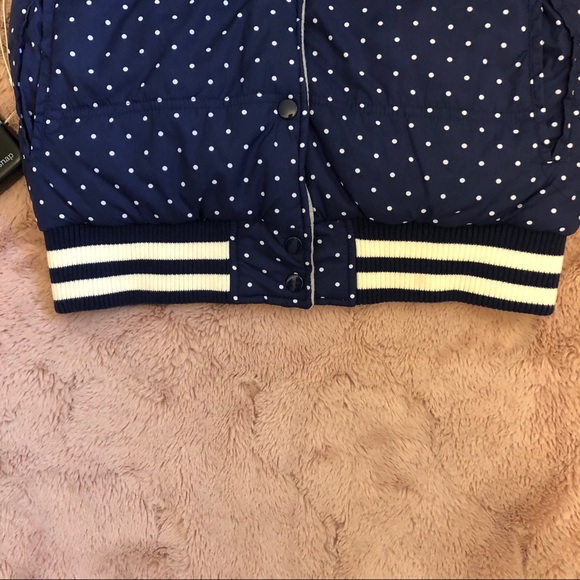 Reversible grey and polka dot vest - Picture 8 of 11